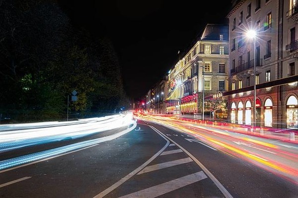 欧元美元汇率窄幅震荡 人民币汇率保持稳健